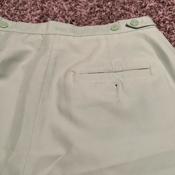 Liz Claiborne Green Golf Shorts 8 - Picture 5 of 5
